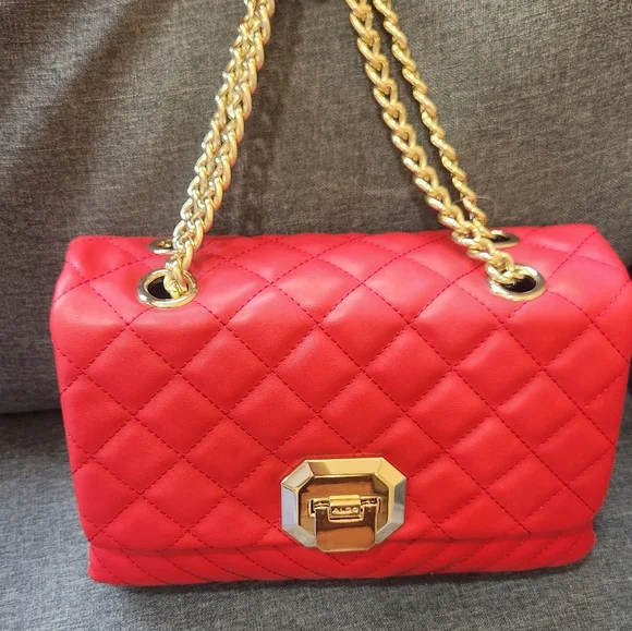 Purse - Picture 1 of 4